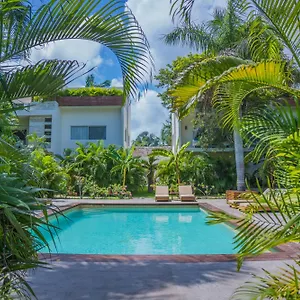 Xscapetulum Тулум